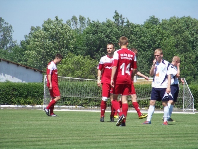 Narew Ostrołęka - Wisła II Płock (24.05.2014) - zdjęcie #22 - eOstroleka.pl