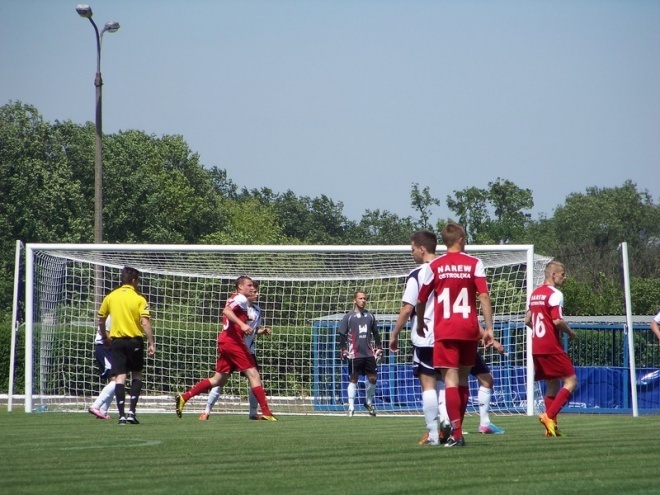 Narew Ostrołęka - Wisła II Płock (24.05.2014) - zdjęcie #18 - eOstroleka.pl