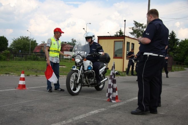 Policjant Ruchu Drogowego 2014 - zdjęcie #15 - eOstroleka.pl