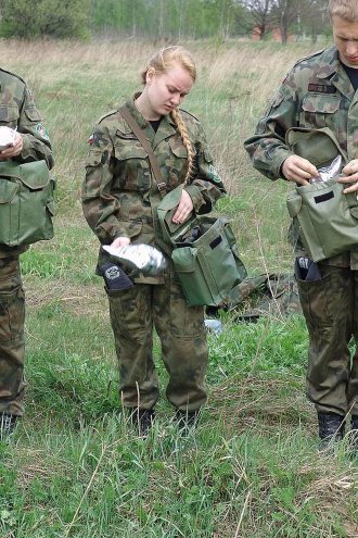 Uczniowie ZSZ nr 2 wzięli udział w obozie szkoleniowym w Bemowie Piskim [26.05.2014] - zdjęcie #100 - eOstroleka.pl