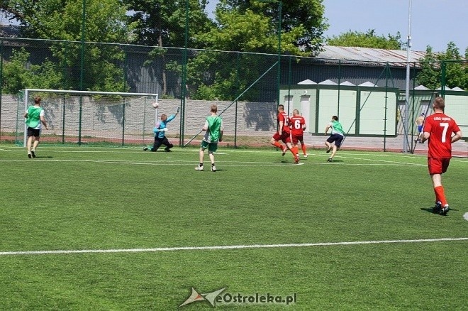 II Turniej Gier Zespołowych w Zespole Szkół Zawodowych Nr 2 [27.05.2014] - zdjęcie #74 - eOstroleka.pl