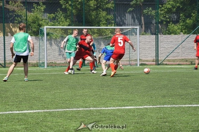 II Turniej Gier Zespołowych w Zespole Szkół Zawodowych Nr 2 [27.05.2014] - zdjęcie #62 - eOstroleka.pl