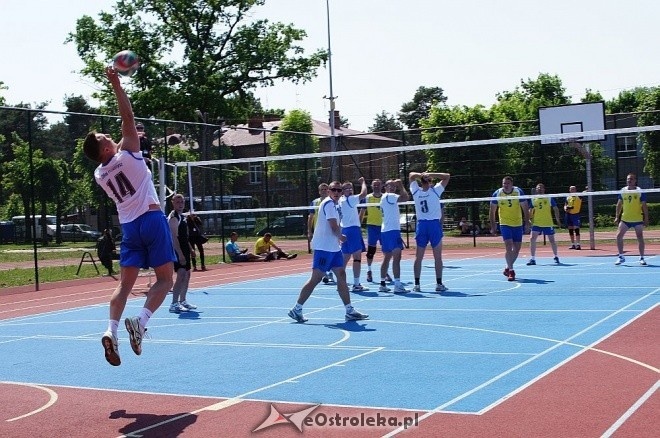 II Turniej Gier Zespołowych w Zespole Szkół Zawodowych Nr 2 [27.05.2014] - zdjęcie #21 - eOstroleka.pl