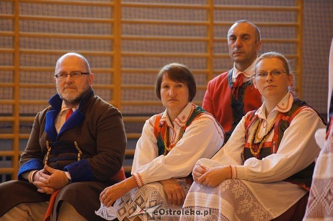 „Kurpie Pieśnią i Słowem Malowane” – Dni Kultury Kurpiowskiej w SP 10 [27.05.2014] - zdjęcie #30 - eOstroleka.pl