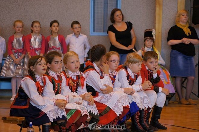 „Kurpie Pieśnią i Słowem Malowane” – Dni Kultury Kurpiowskiej w SP 10 [27.05.2014] - zdjęcie #23 - eOstroleka.pl