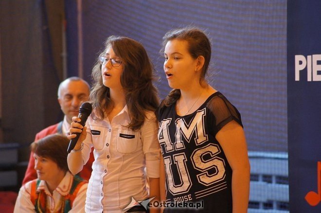 „Kurpie Pieśnią i Słowem Malowane” – Dni Kultury Kurpiowskiej w SP 10 [27.05.2014] - zdjęcie #14 - eOstroleka.pl