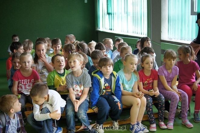 „Kurpie Pieśnią i Słowem Malowane” – Kolejny dzień Dni Kultury Kurpiowskiej w SP 10 [28.05.2014] - zdjęcie #76 - eOstroleka.pl