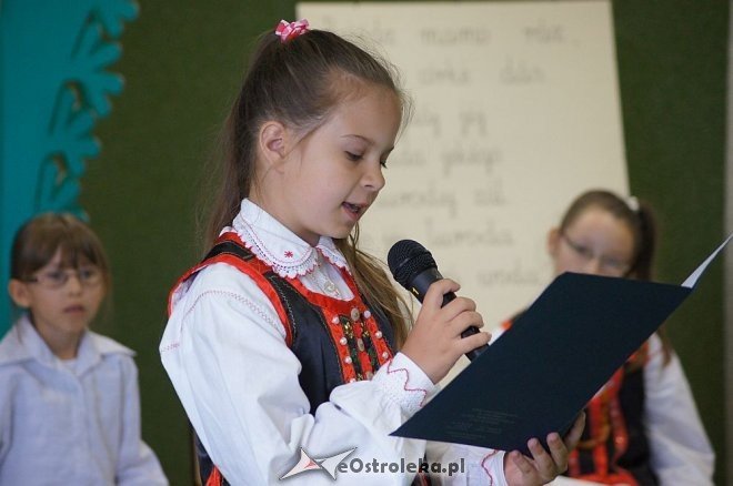 „Kurpie Pieśnią i Słowem Malowane” – Kolejny dzień Dni Kultury Kurpiowskiej w SP 10 [28.05.2014] - zdjęcie #33 - eOstroleka.pl