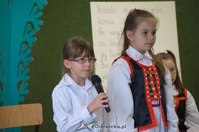 „Kurpie Pieśnią i Słowem Malowane” – Kolejny dzień Dni Kultury Kurpiowskiej w SP 10 [28.05.2014] - zdjęcie #32 - eOstroleka.pl