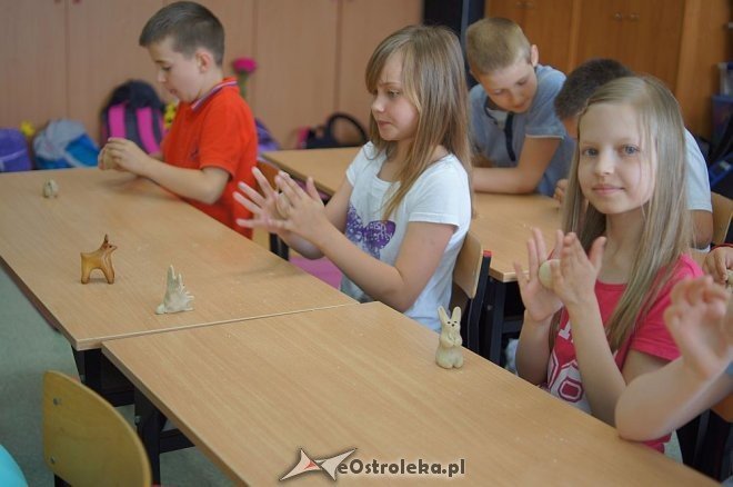 „Kurpie Pieśnią i Słowem Malowane” – Kolejny dzień Dni Kultury Kurpiowskiej w SP 10 [28.05.2014] - zdjęcie #46 - eOstroleka.pl