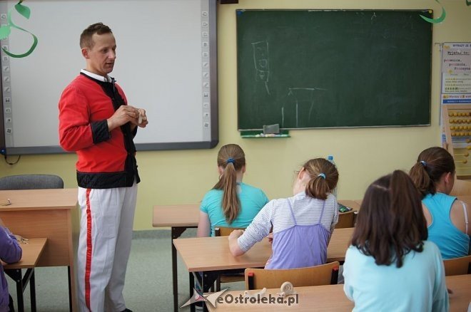 „Kurpie Pieśnią i Słowem Malowane” – Kolejny dzień Dni Kultury Kurpiowskiej w SP 10 [28.05.2014] - zdjęcie #44 - eOstroleka.pl