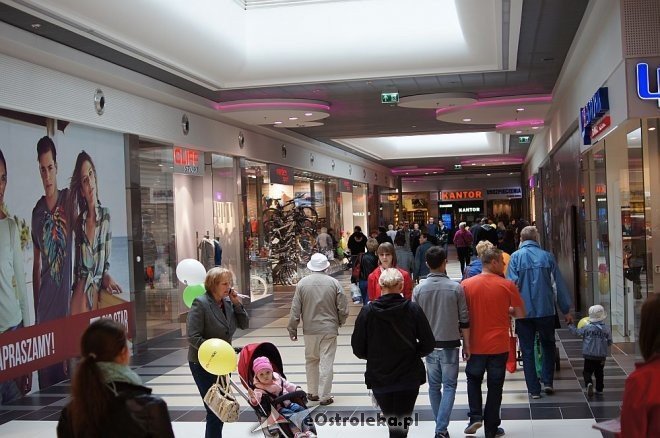 Galeria Bursztynowa otwarta dla kupujących [29.05.2014] - zdjęcie #21 - eOstroleka.pl