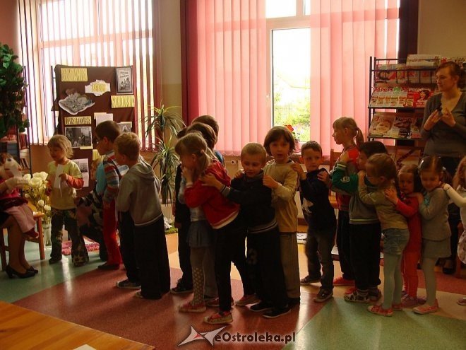 Spotkanie w łęgu Starościńskim i Dąbrówce z Joanną Brodowską [29.05.2014] - zdjęcie #8 - eOstroleka.pl