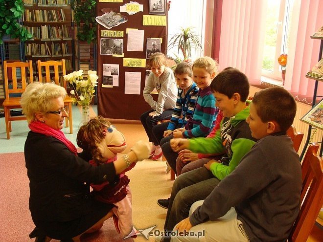 Spotkanie w łęgu Starościńskim i Dąbrówce z Joanną Brodowską [29.05.2014] - zdjęcie #2 - eOstroleka.pl
