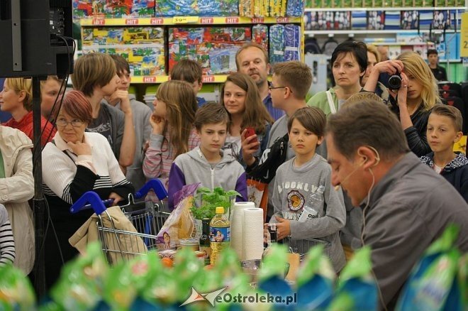 Robert Makłowicz w ostrołęckim Tesco [30.05.2014] - zdjęcie #10 - eOstroleka.pl
