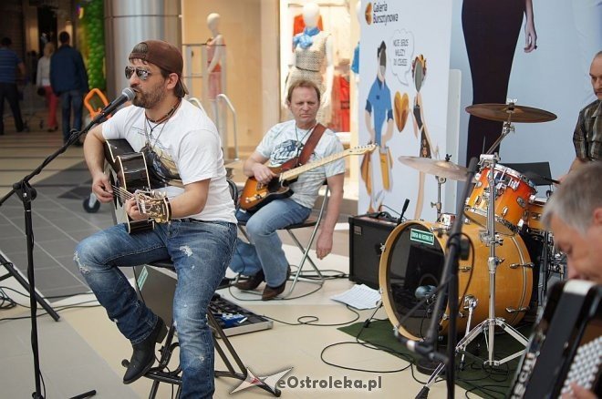 Drugi dzień otwarcia Galerii: Koncert „Drogi Na Ostrołękę” oraz Larysy Tsoy [30.05.2014] - zdjęcie #3 - eOstroleka.pl
