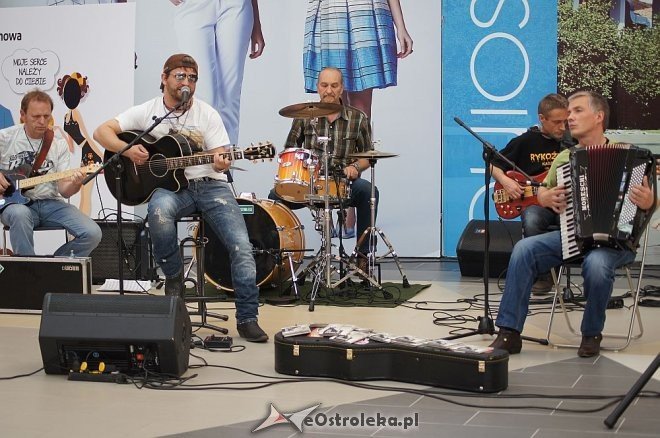 Drugi dzień otwarcia Galerii: Koncert „Drogi Na Ostrołękę” oraz Larysy Tsoy [30.05.2014] - zdjęcie #18 - eOstroleka.pl
