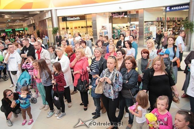 Drugi dzień otwarcia Galerii: Koncert „Drogi Na Ostrołękę” oraz Larysy Tsoy [30.05.2014] - zdjęcie #35 - eOstroleka.pl