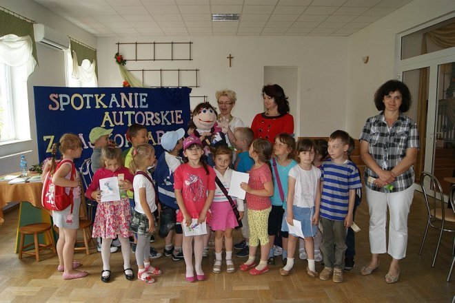 Joanna Brodowska i pacynka Malwinka z wizytą w Troszynie [31.05.2014] - zdjęcie #1 - eOstroleka.pl