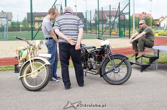 III Rzekuńskie Spotkanie Pasjonatów Starej Motoryzacji [31.05.2014] - zdjęcie #9 - eOstroleka.pl