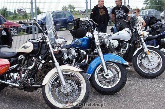 III Rzekuńskie Spotkanie Pasjonatów Starej Motoryzacji [31.05.2014] - zdjęcie #17 - eOstroleka.pl