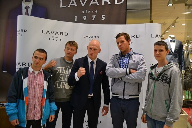 Diablo w Galerii Bursztynowa [30.05.2014] - zdjęcie #75 - eOstroleka.pl