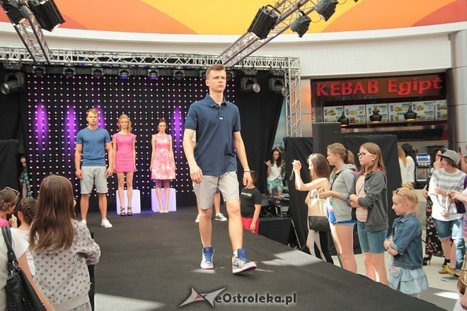 Pokaz mody Roxany Dawid w Galerii Bursztynowej [31.05.2014] - zdjęcie #142 - eOstroleka.pl