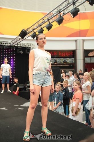 Pokaz mody Roxany Dawid w Galerii Bursztynowej [31.05.2014] - zdjęcie #125 - eOstroleka.pl