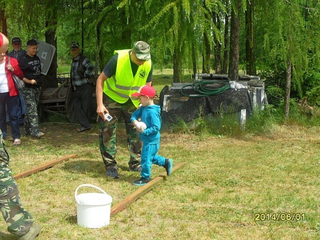 Wędkarski Dzień Dziecka z Kołem Narew 38 [1.05.2014] - zdjęcie #49 - eOstroleka.pl