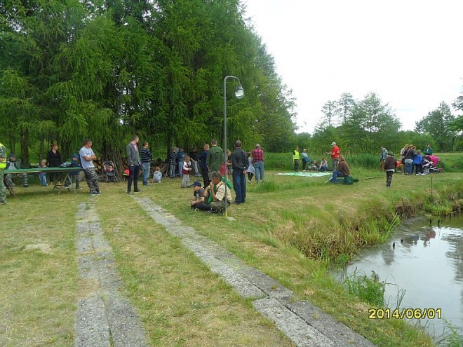 Wędkarski Dzień Dziecka z Kołem Narew 38 [1.05.2014] - zdjęcie #61 - eOstroleka.pl
