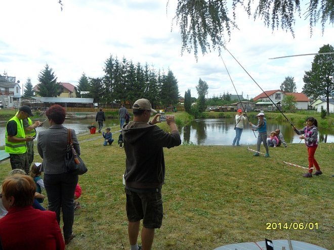 Wędkarski Dzień Dziecka z Kołem Narew 38 [1.05.2014] - zdjęcie #60 - eOstroleka.pl