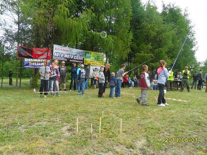 Wędkarski Dzień Dziecka z Kołem Narew 38 [1.05.2014] - zdjęcie #53 - eOstroleka.pl