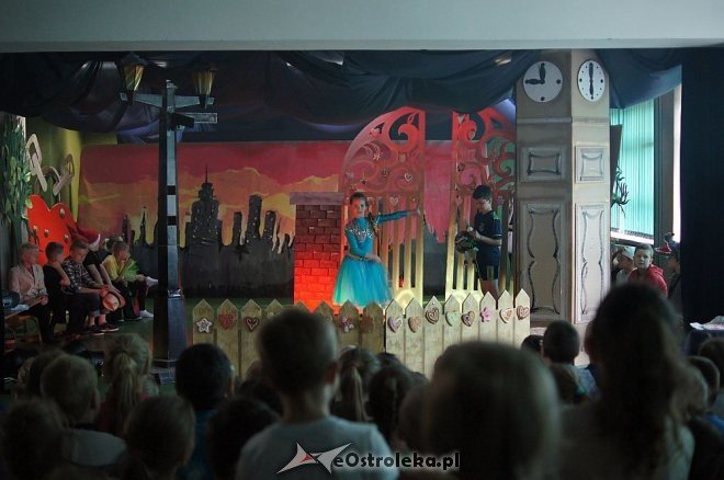 „Jaś i Małgosia w Warszawie” – spektakl teatralny dla społeczności SP nr 10 [03.06.2014] - zdjęcie #21 - eOstroleka.pl