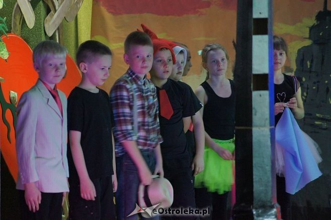 „Jaś i Małgosia w Warszawie” – spektakl teatralny dla społeczności SP nr 10 [03.06.2014] - zdjęcie #23 - eOstroleka.pl