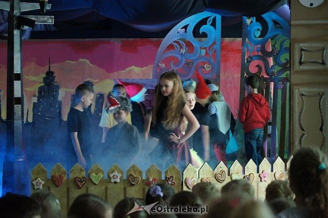 „Jaś i Małgosia w Warszawie” – spektakl teatralny dla społeczności SP nr 10 [03.06.2014] - zdjęcie #53 - eOstroleka.pl