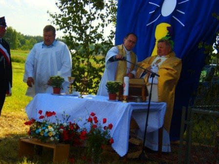 Obchody pamięci ofiar rozstrzelanych 3 czerwca 1943 roku w Pasiekach [03.06.2014] - zdjęcie #2 - eOstroleka.pl