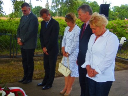 Obchody pamięci ofiar rozstrzelanych 3 czerwca 1943 roku w Pasiekach [03.06.2014] - zdjęcie #4 - eOstroleka.pl