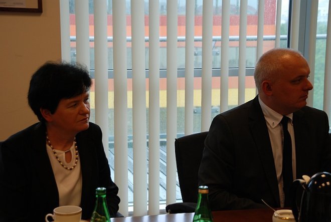 Podpisanie umowy na budowę Hali Targowej ramach Inicjatywy JESSICA  - zdjęcie #10 - eOstroleka.pl