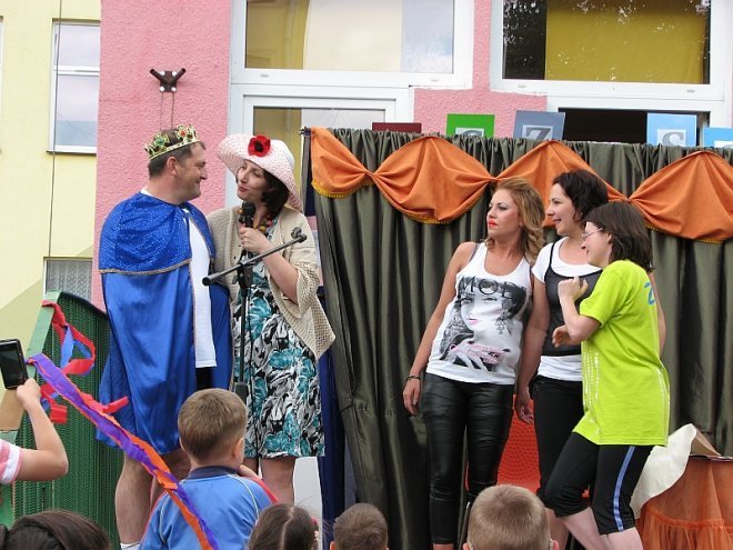 Festyn rodzinny w PM nr 15 [30.05.2014] - zdjęcie #2 - eOstroleka.pl