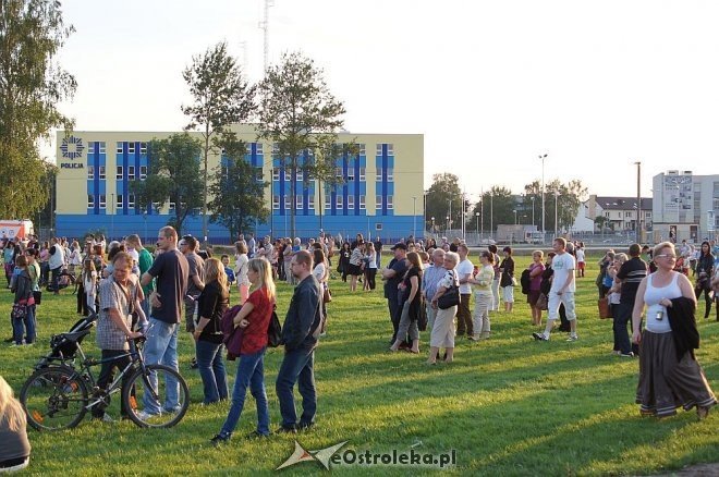 Zespół Piersi na finał wielkiego otwarcia Galerii Bursztynowej [05.06.2014] - zdjęcie #25 - eOstroleka.pl