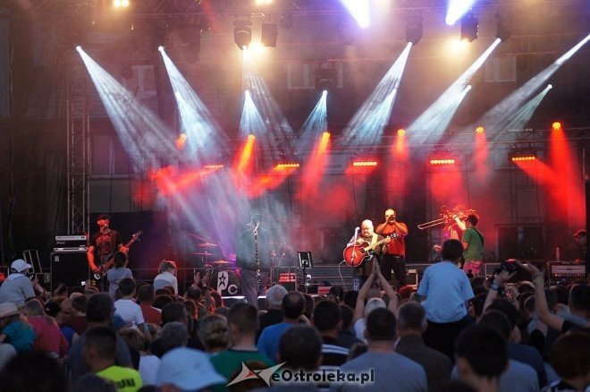Zespół Piersi na finał wielkiego otwarcia Galerii Bursztynowej [05.06.2014] - zdjęcie #150 - eOstroleka.pl
