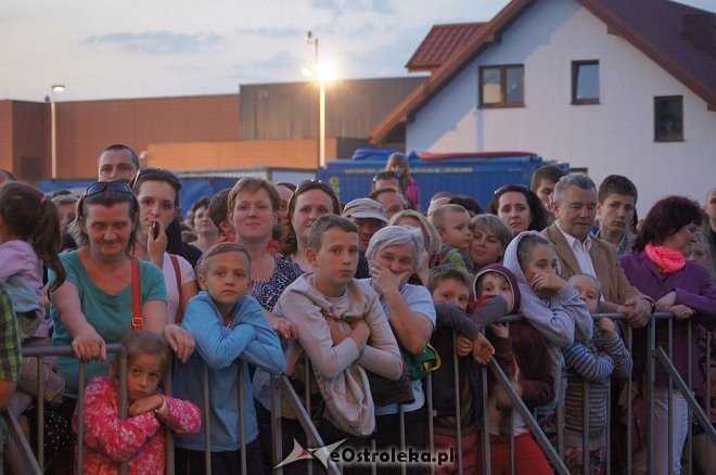 Zespół Piersi na finał wielkiego otwarcia Galerii Bursztynowej [05.06.2014] - zdjęcie #103 - eOstroleka.pl