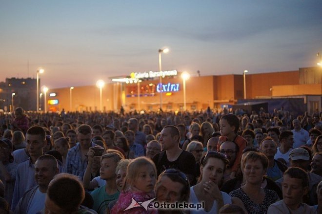 Zespół Piersi na finał wielkiego otwarcia Galerii Bursztynowej [05.06.2014] - zdjęcie #170 - eOstroleka.pl