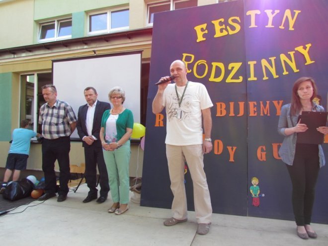 Festyn Rodzinny w ZS nr 4 [05.06.2014] - zdjęcie #1 - eOstroleka.pl