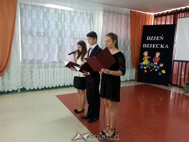 Festyn i jubileusz 20-lecia Stowarzyszenia „Pomocna Dłoń” w Ostrołęce [07.06.2014] - zdjęcie #1 - eOstroleka.pl