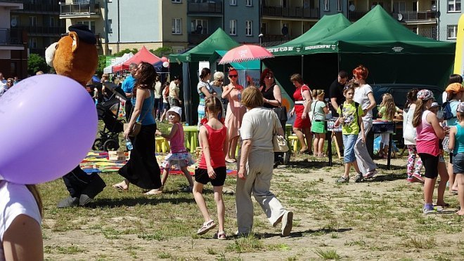 Z ekologią za pan brat – festyn rodzinny ostrołęckiego TBS [07.06.2014] - zdjęcie #22 - eOstroleka.pl