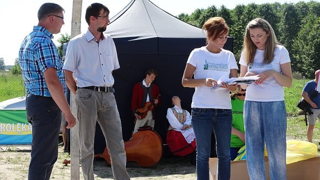 Z ekologią za pan brat – festyn rodzinny ostrołęckiego TBS [07.06.2014] - zdjęcie #11 - eOstroleka.pl