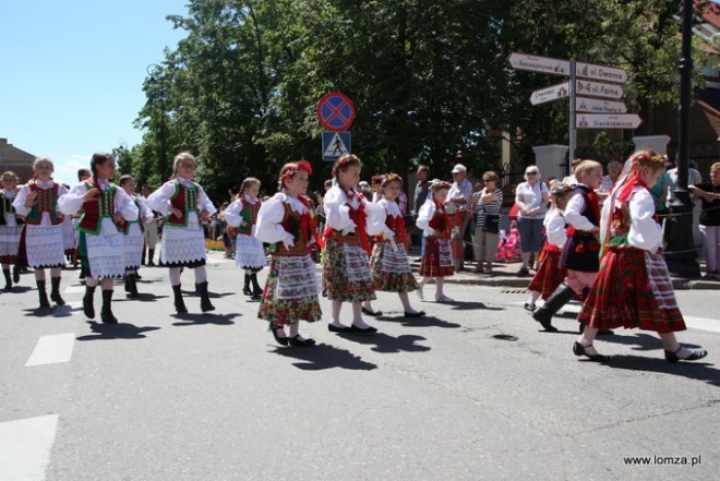 Parada Województwa Podlaskiego przeszła ulicami Łomży - zdjęcie #27 - eOstroleka.pl