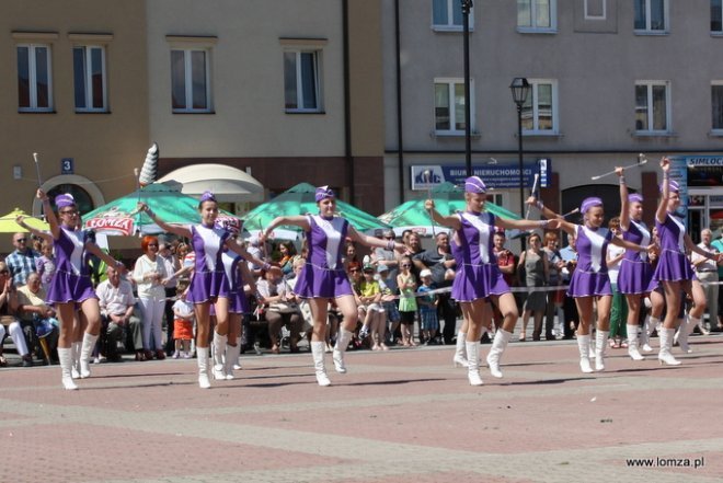 Parada Województwa Podlaskiego przeszła ulicami Łomży - zdjęcie #19 - eOstroleka.pl