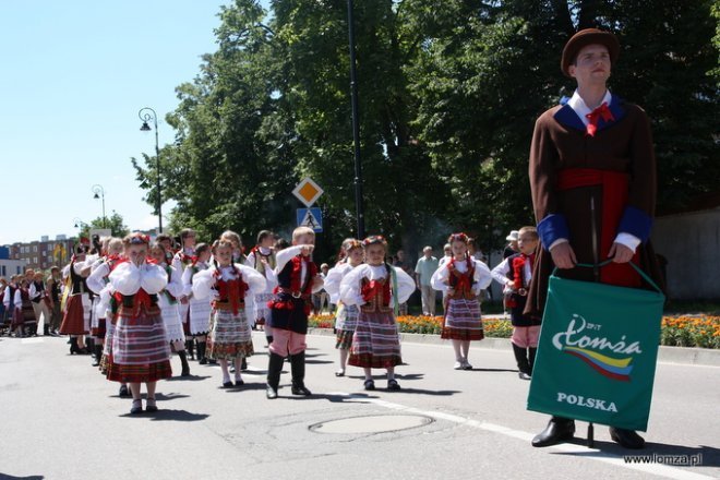 Parada Województwa Podlaskiego przeszła ulicami Łomży - zdjęcie #26 - eOstroleka.pl